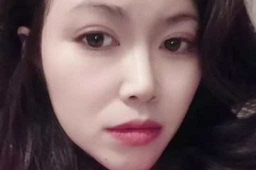 2023最新娱乐八卦新闻：明星恋情曝光引发热议
